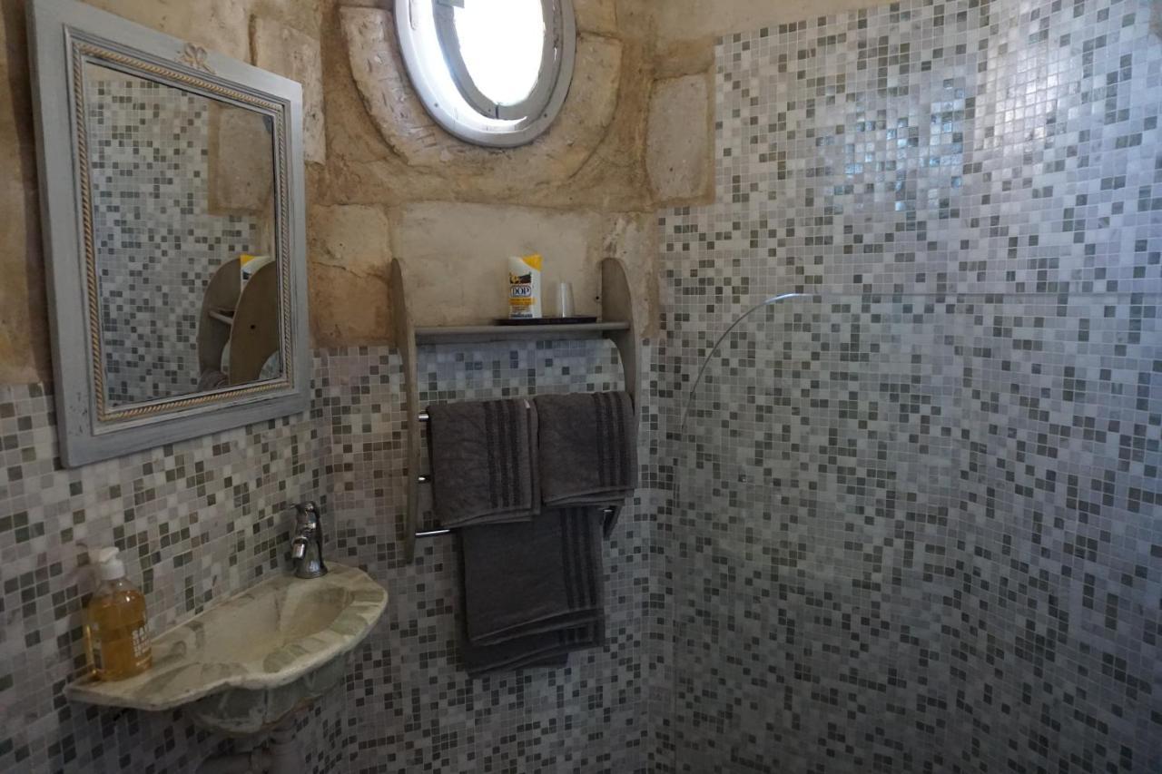 Les Deux Tours Bed & Breakfast Brignon Eksteriør bilde