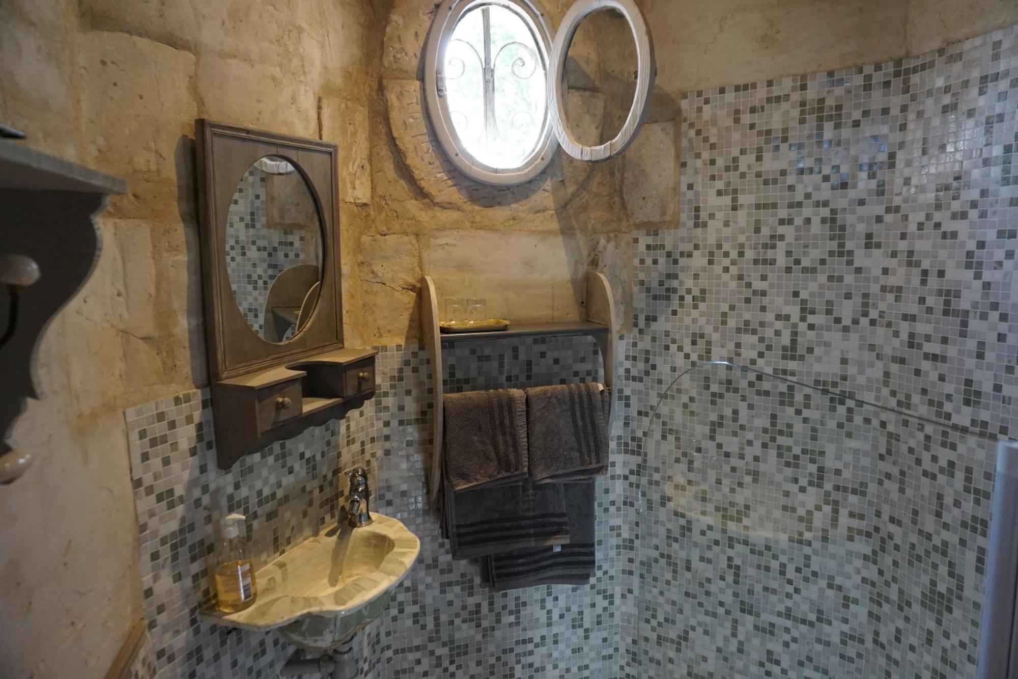 Les Deux Tours Bed & Breakfast Brignon Eksteriør bilde